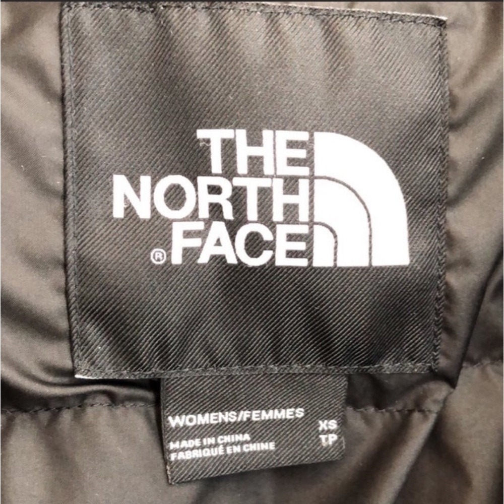 North Face Reign On Down Parka - Picture 3 of 8